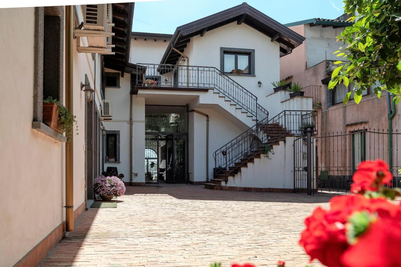 Отель Domus Giuliae Трекастаньи Экстерьер фото